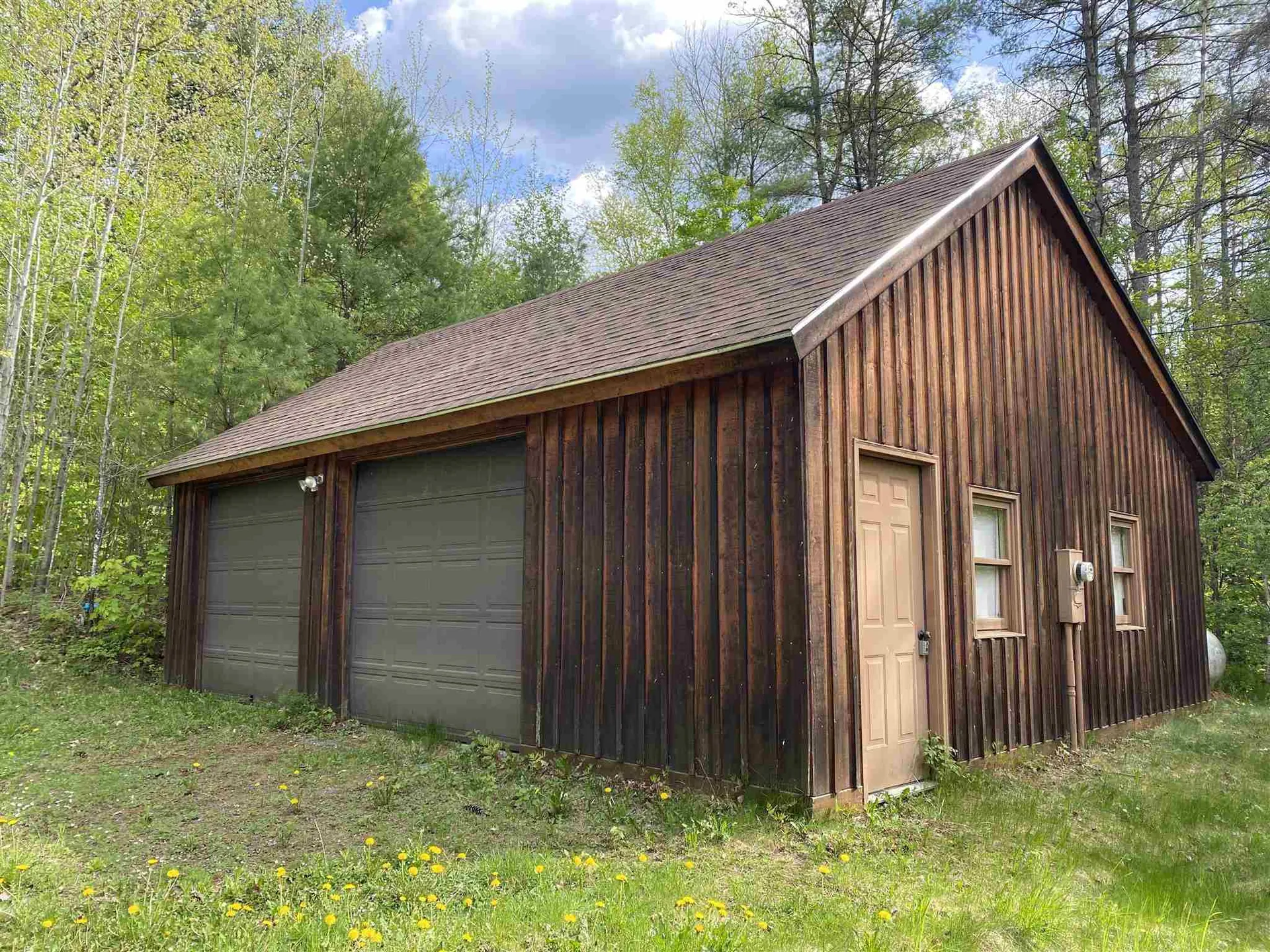 47 Grout Road Hartland VT 05048