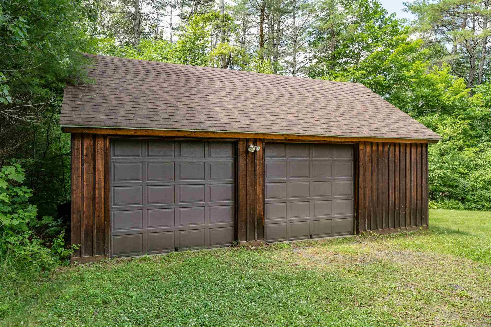 47 Grout Road Hartland VT 05048