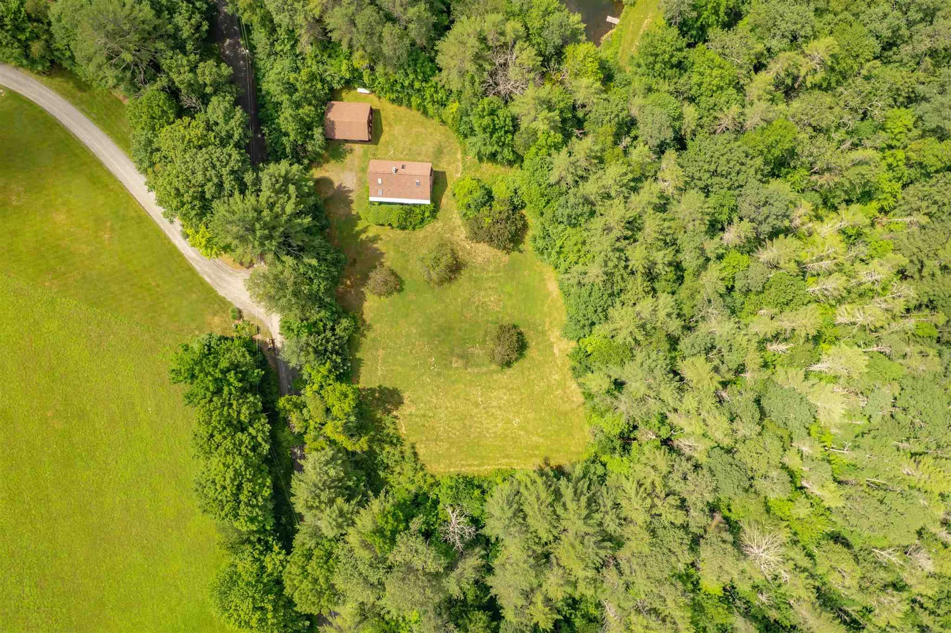 47 Grout Road Hartland VT 05048