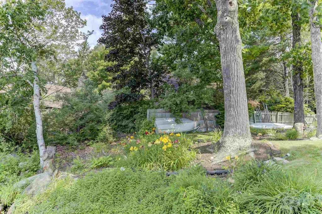 66 Boat House Road Moultonborough NH 03254