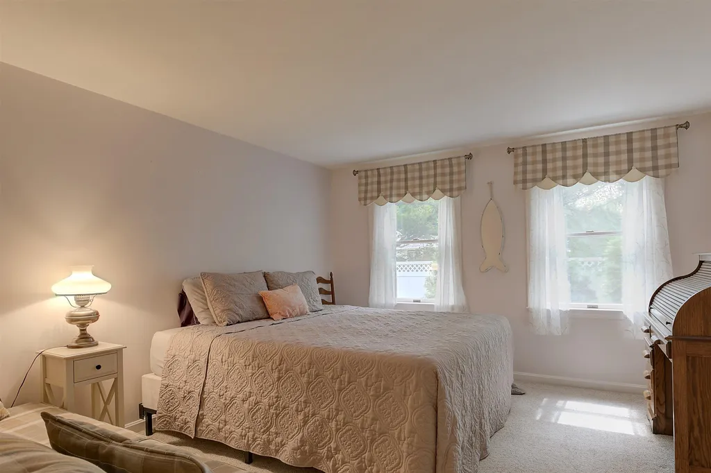66 Boat House Road Moultonborough NH 03254