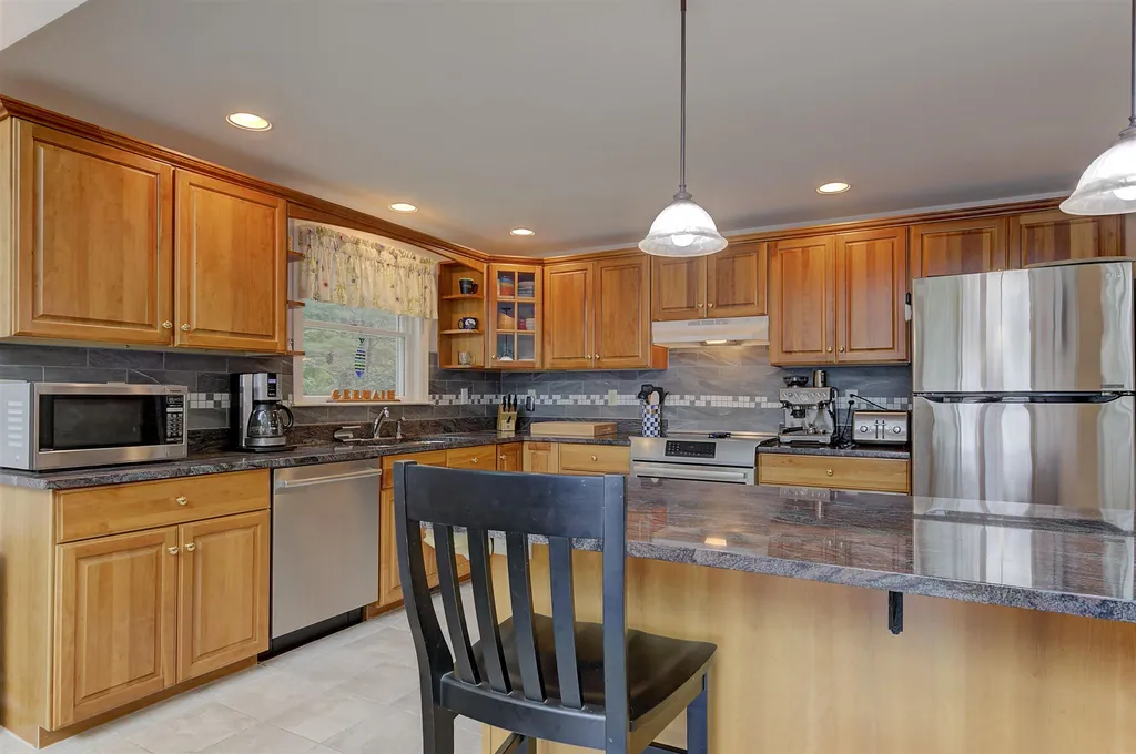 66 Boat House Road Moultonborough NH 03254