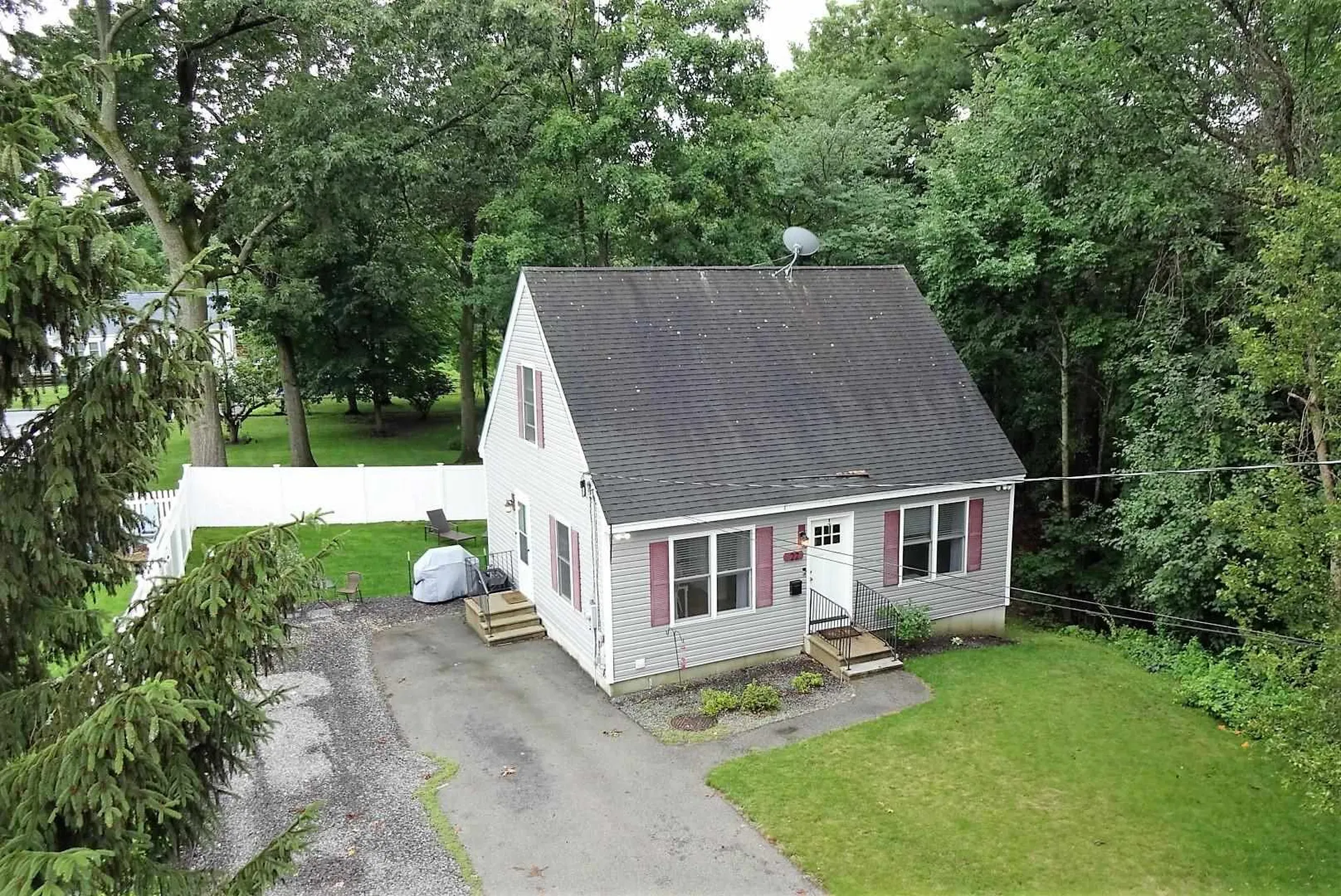 22 Fowell Avenue Nashua NH 03060
