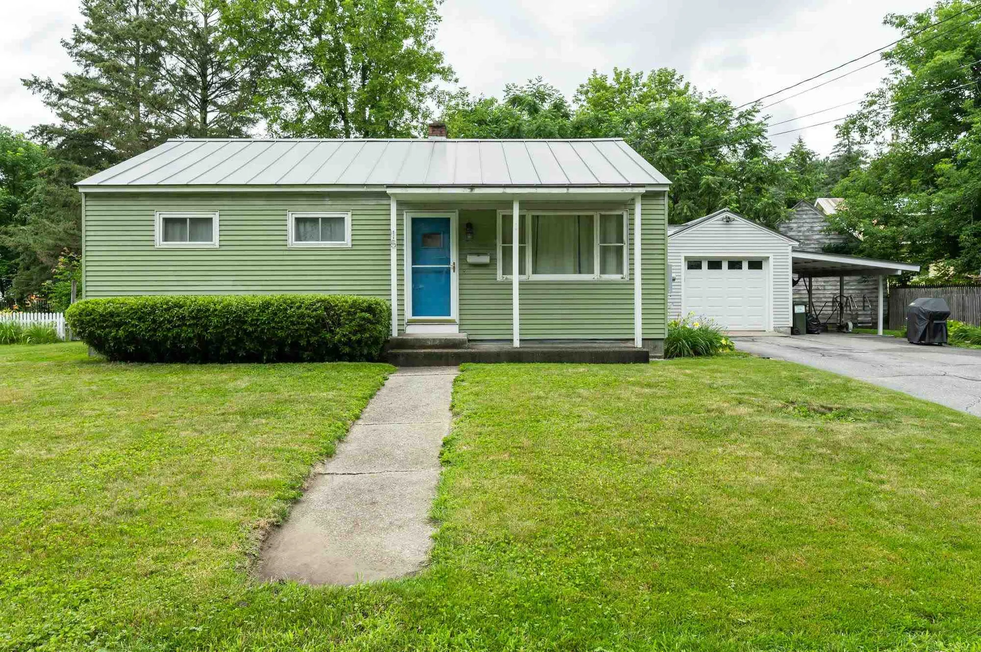 15 Estabrook Circle Lebanon NH 03784