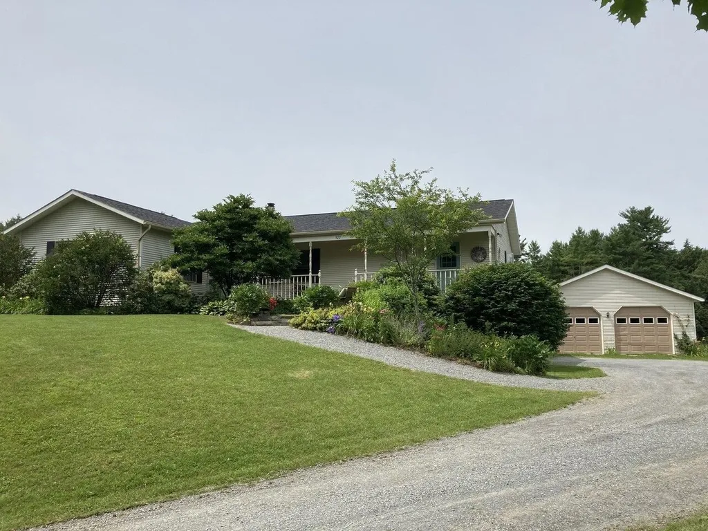 922 Gilman Road Hinesburg VT 05461
