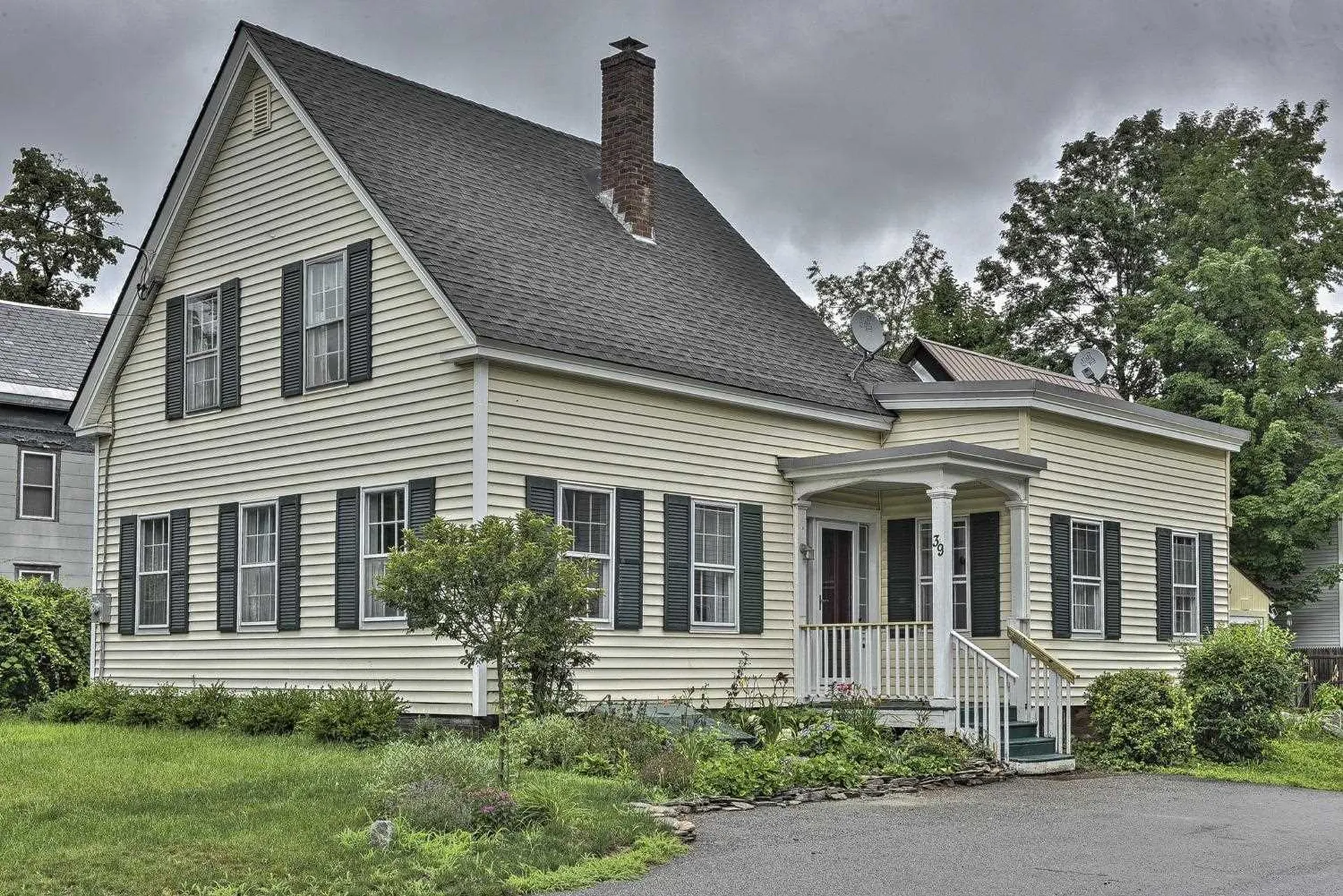39 Elm Street Keene NH 03431