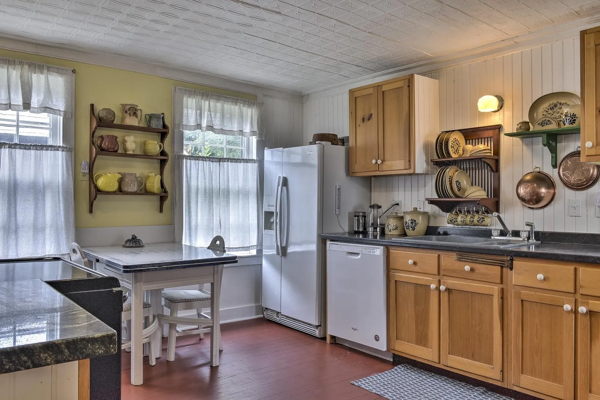 39 Elm Street Keene NH 03431