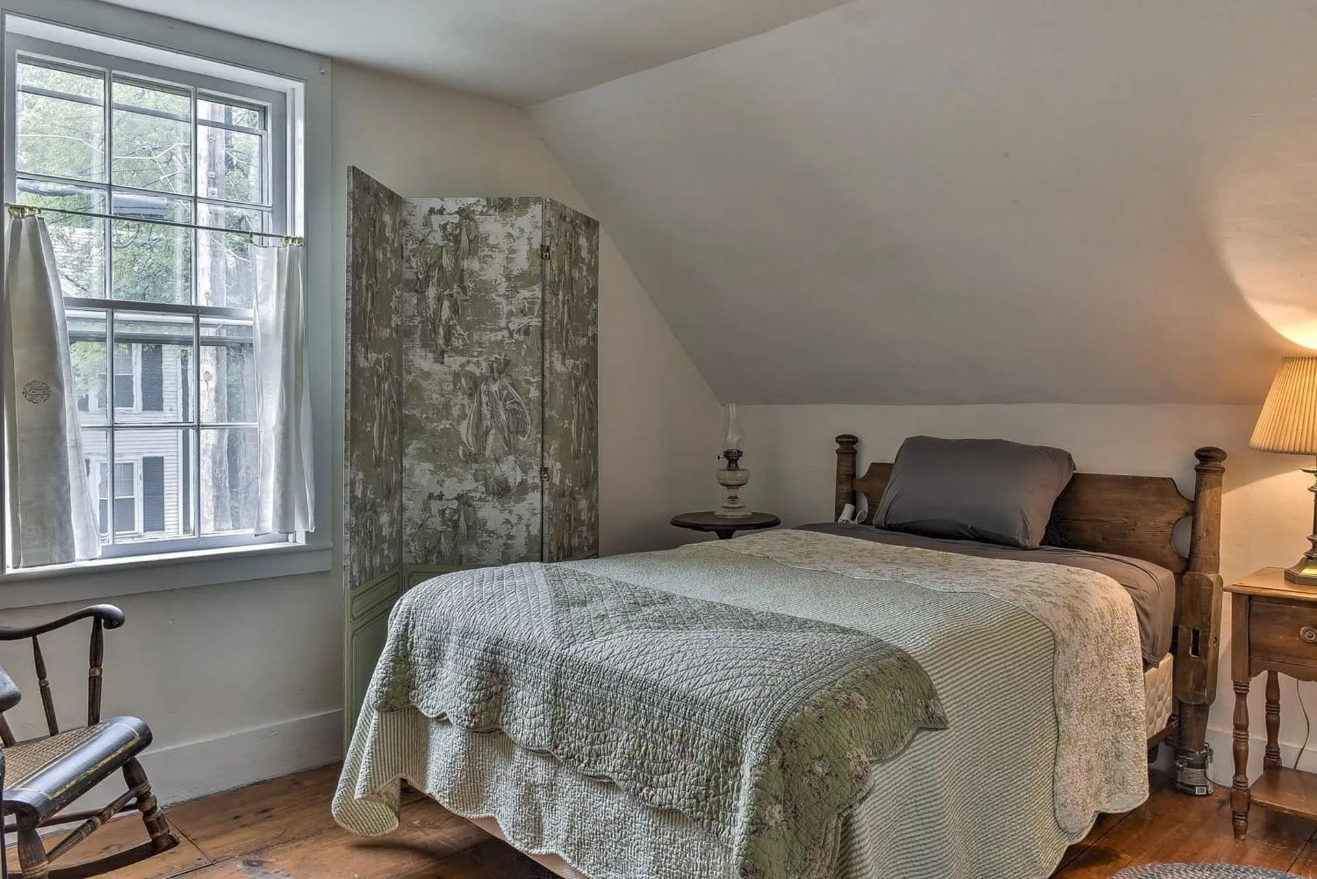 39 Elm Street Keene NH 03431