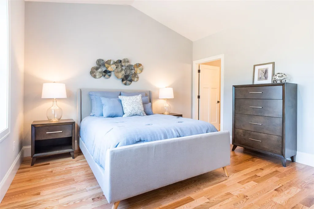 44 Abenaki Circle Merrimack NH 03054