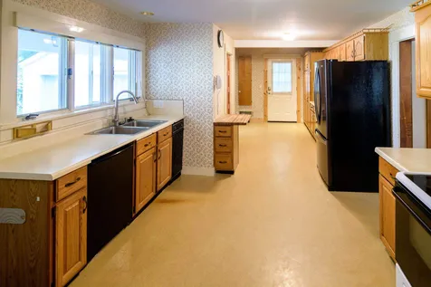 687 Western Avenue Brattleboro VT 05301