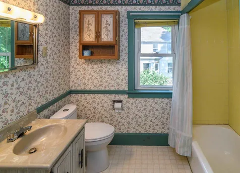 687 Western Avenue Brattleboro VT 05301