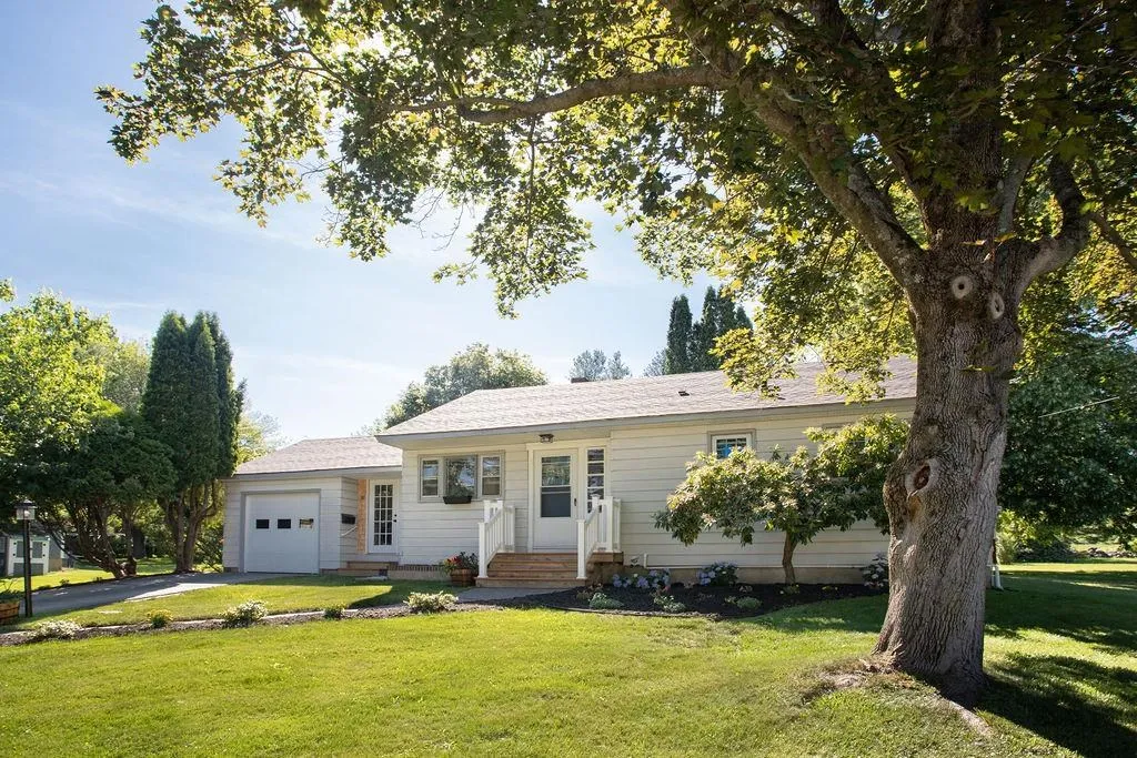 20 Crockett Street Rochester NH 03867