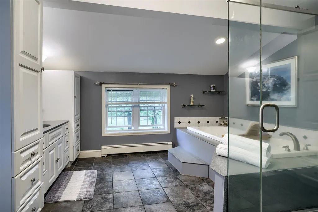 1 Bancroft Street Windham NH 03087