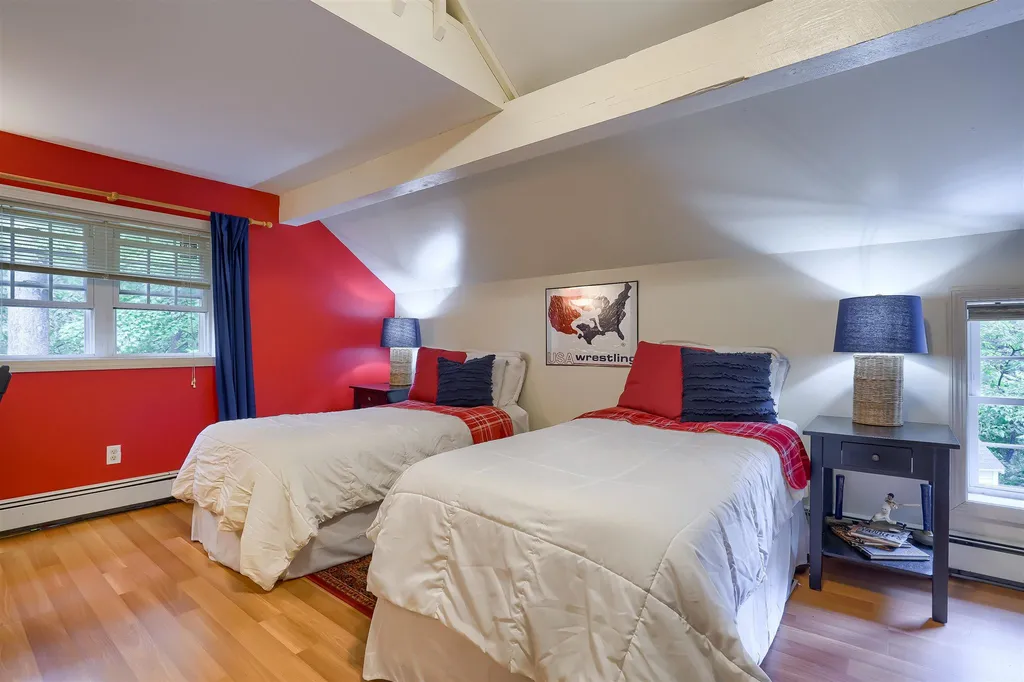 1 Bancroft Street Windham NH 03087