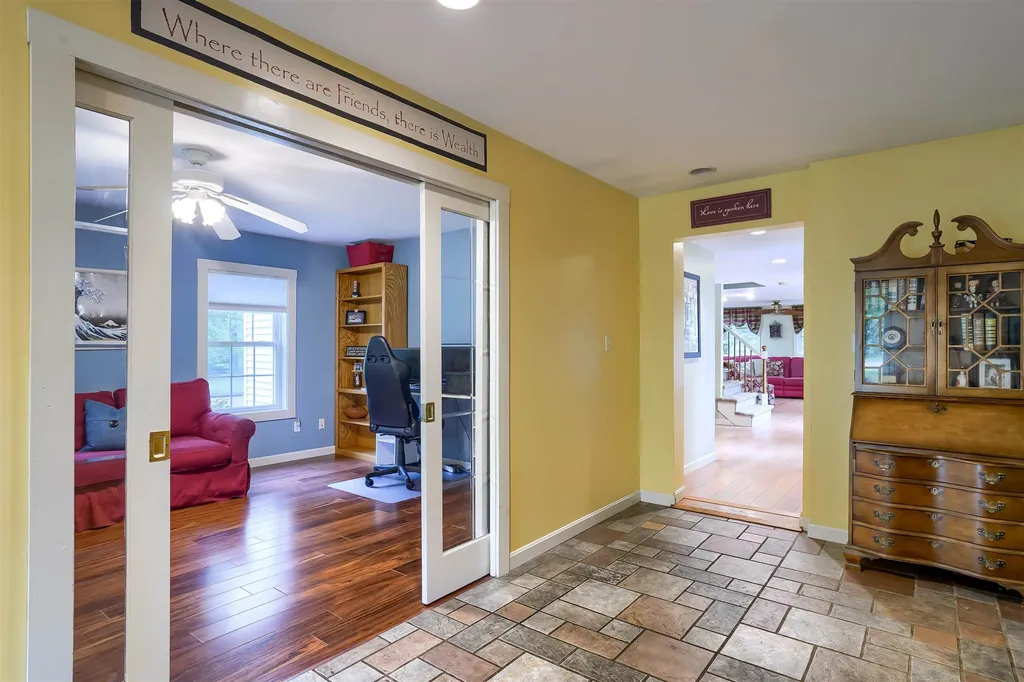 1 Bancroft Street Windham NH 03087