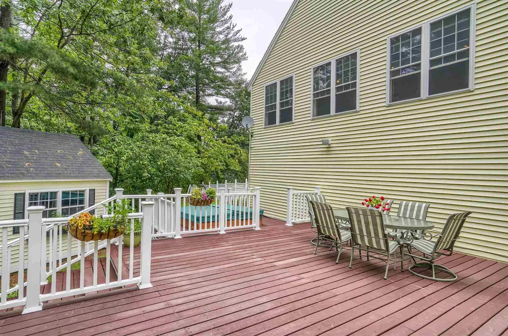 1 Bancroft Street Windham NH 03087