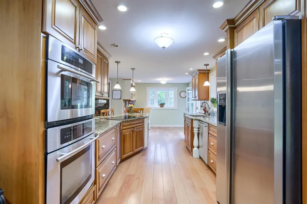 1 Bancroft Street Windham NH 03087