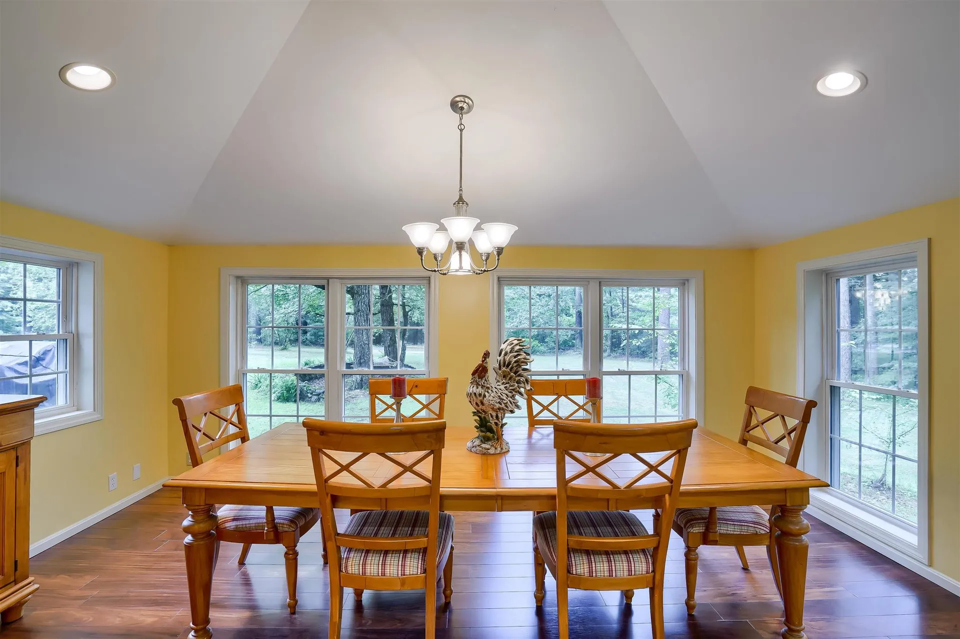 1 Bancroft Street Windham NH 03087