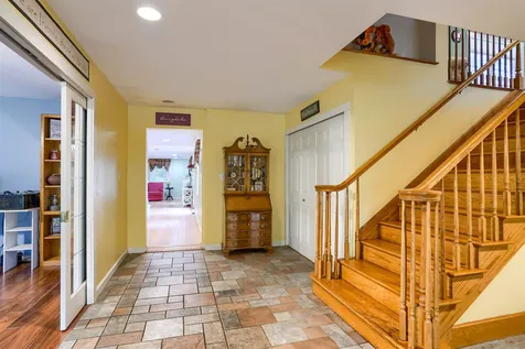 1 Bancroft Street Windham NH 03087
