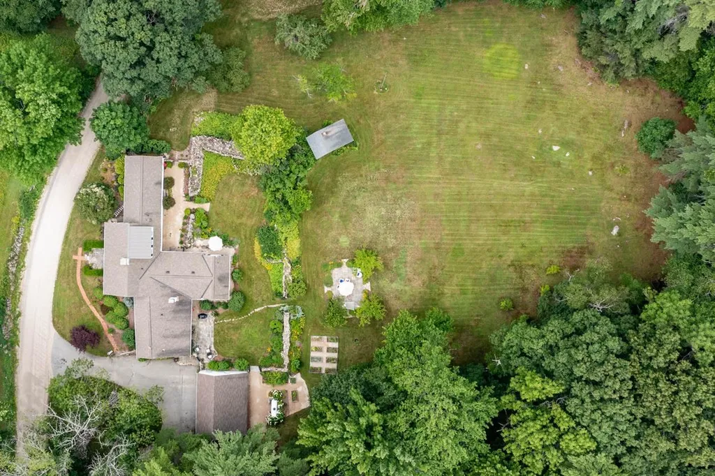 445 Francestown Road Greenfield NH 03047