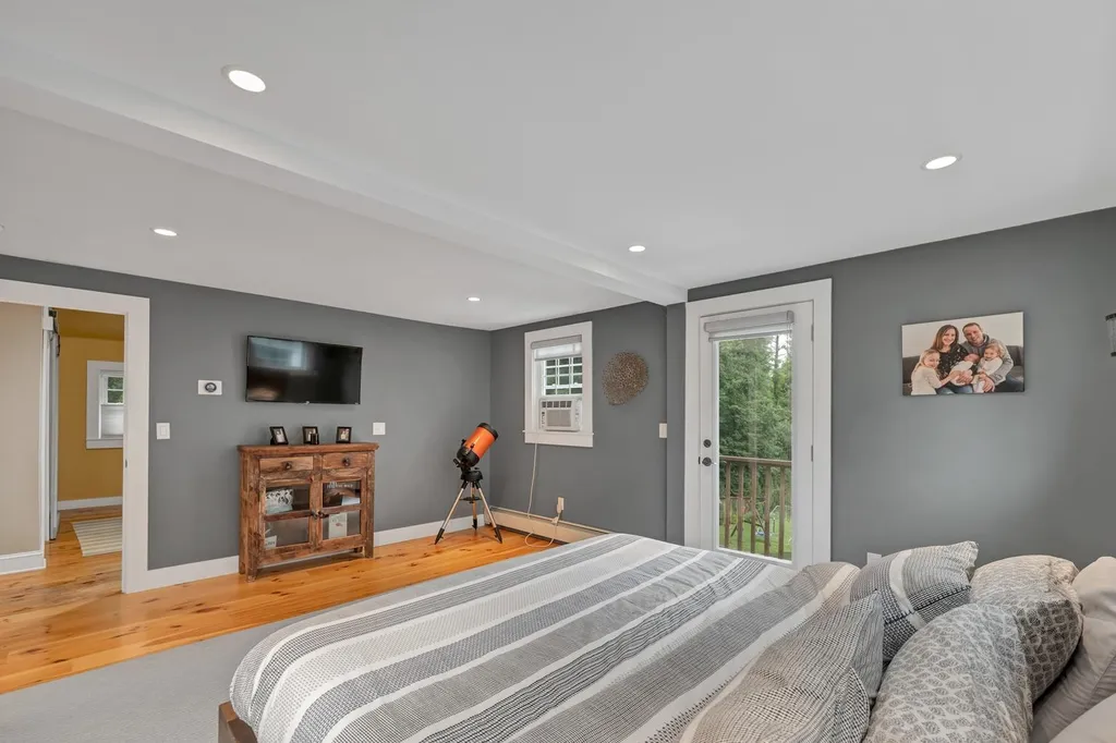 98 Old Post Road Kittery ME 03904