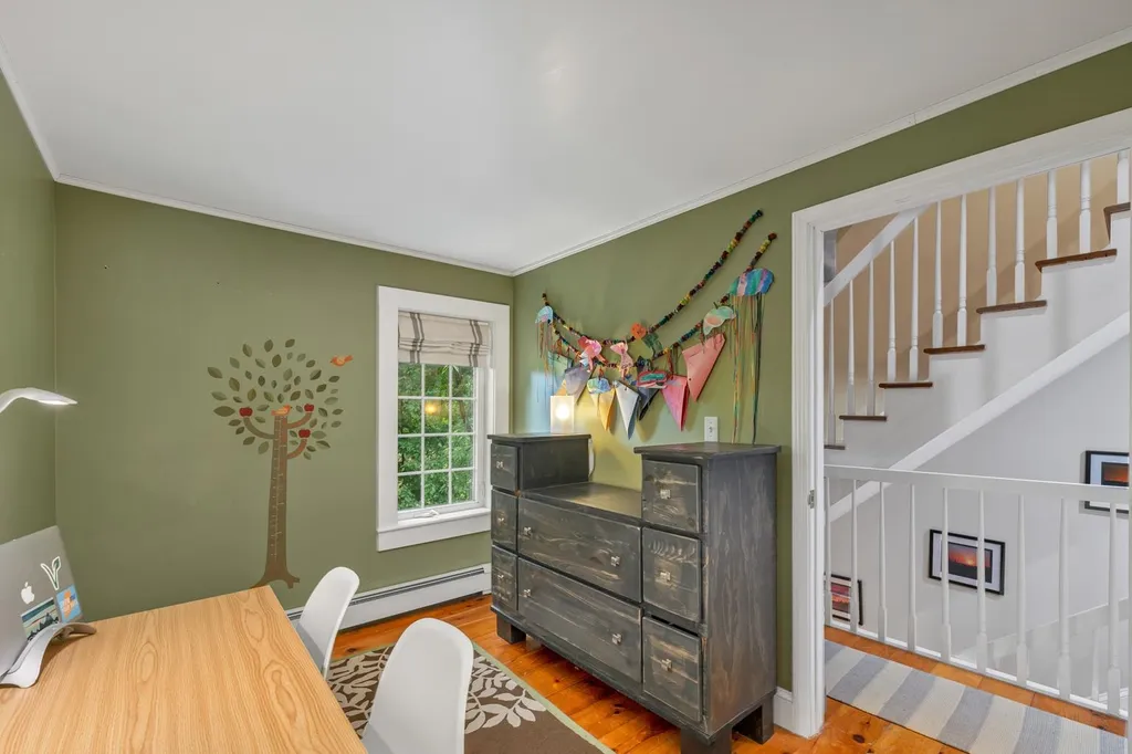 98 Old Post Road Kittery ME 03904