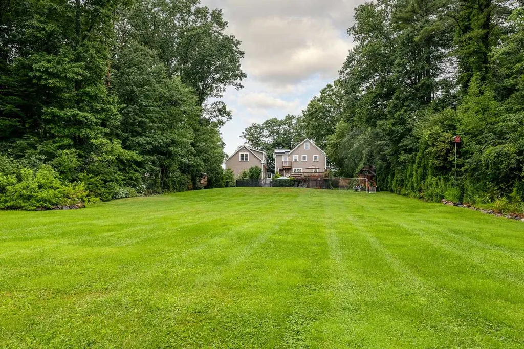 98 Old Post Road Kittery ME 03904