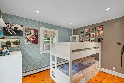 98 Old Post Road Kittery ME 03904