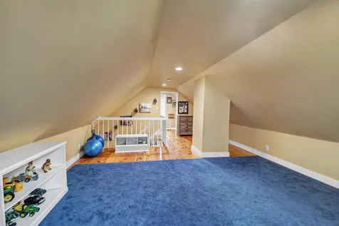 98 Old Post Road Kittery ME 03904