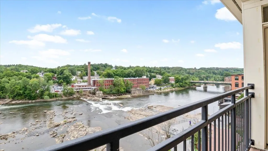 60 Winooski Falls Way Winooski VT 05404