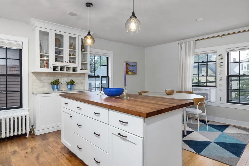 279 Marcy Street Portsmouth NH 03801