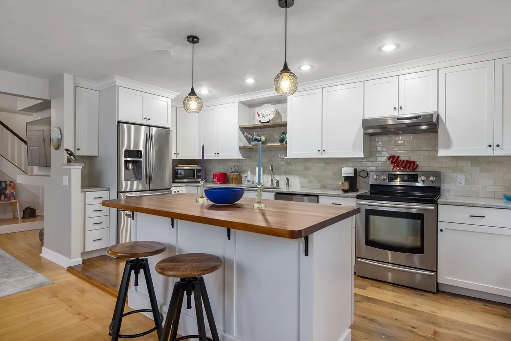 279 Marcy Street Portsmouth NH 03801