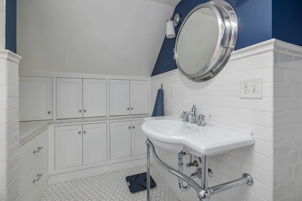 279 Marcy Street Portsmouth NH 03801