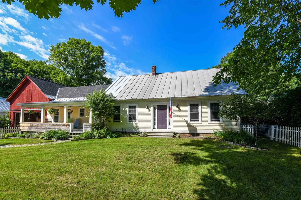 25 Main Street Monroe NH 03771