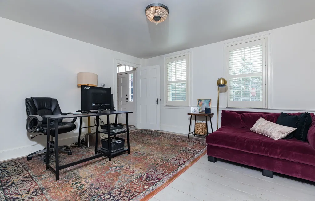 5 Kensington Road Hampton Falls NH 03844