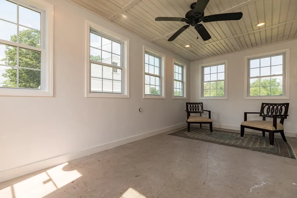 5 Kensington Road Hampton Falls NH 03844
