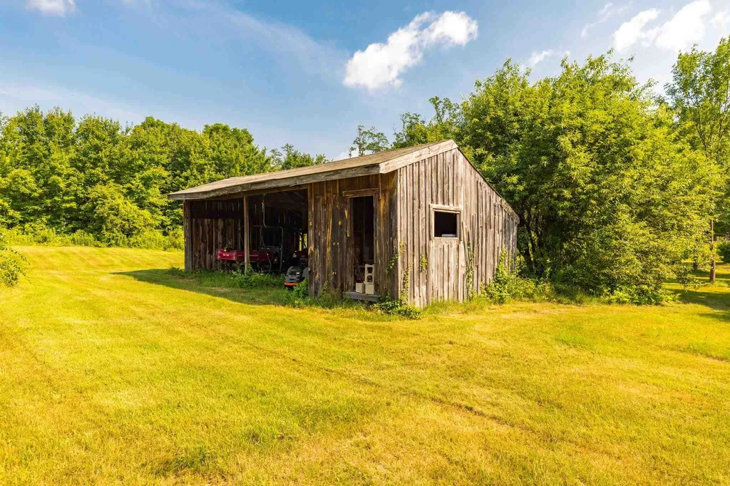 5 Kensington Road Hampton Falls NH 03844