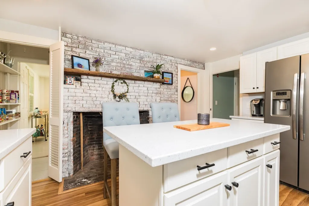 5 Kensington Road Hampton Falls NH 03844