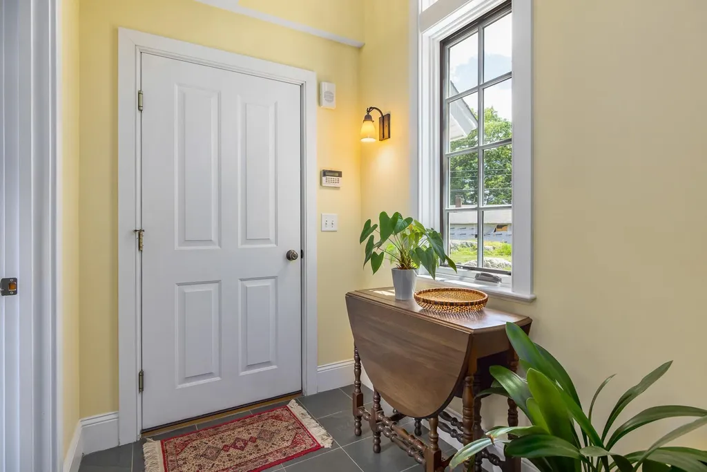 60 Walton Road New Castle NH 03854