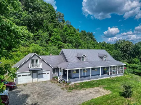 272 Pumpkin Harbor Road Cambridge VT 05444
