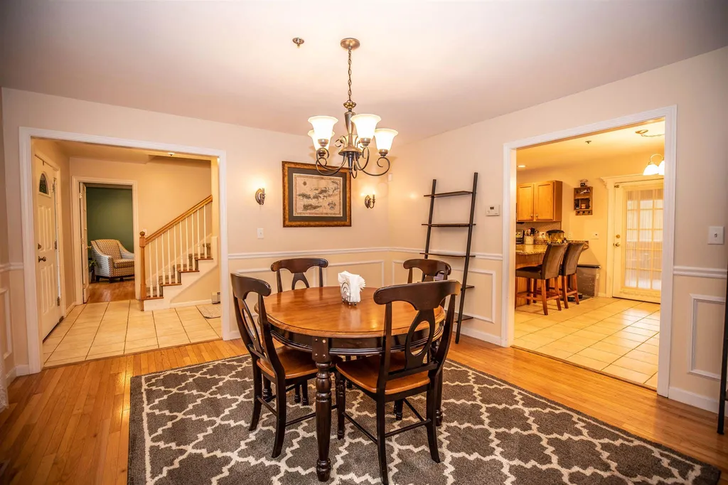 5 Farrwood Drive Hooksett NH 03106