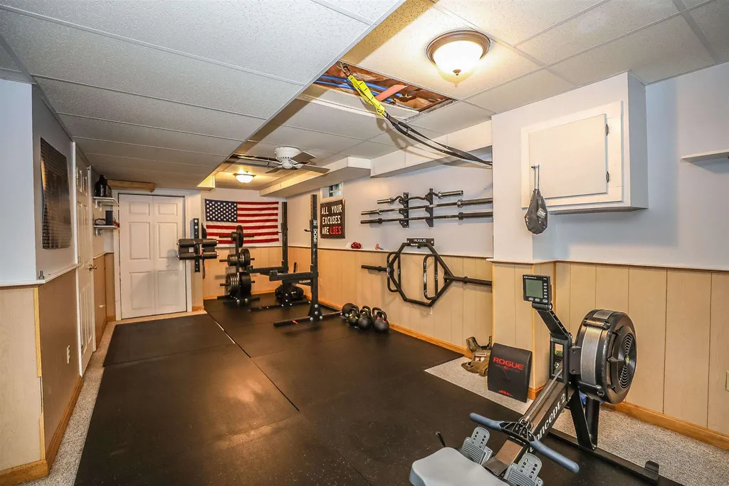 5 Farrwood Drive Hooksett NH 03106