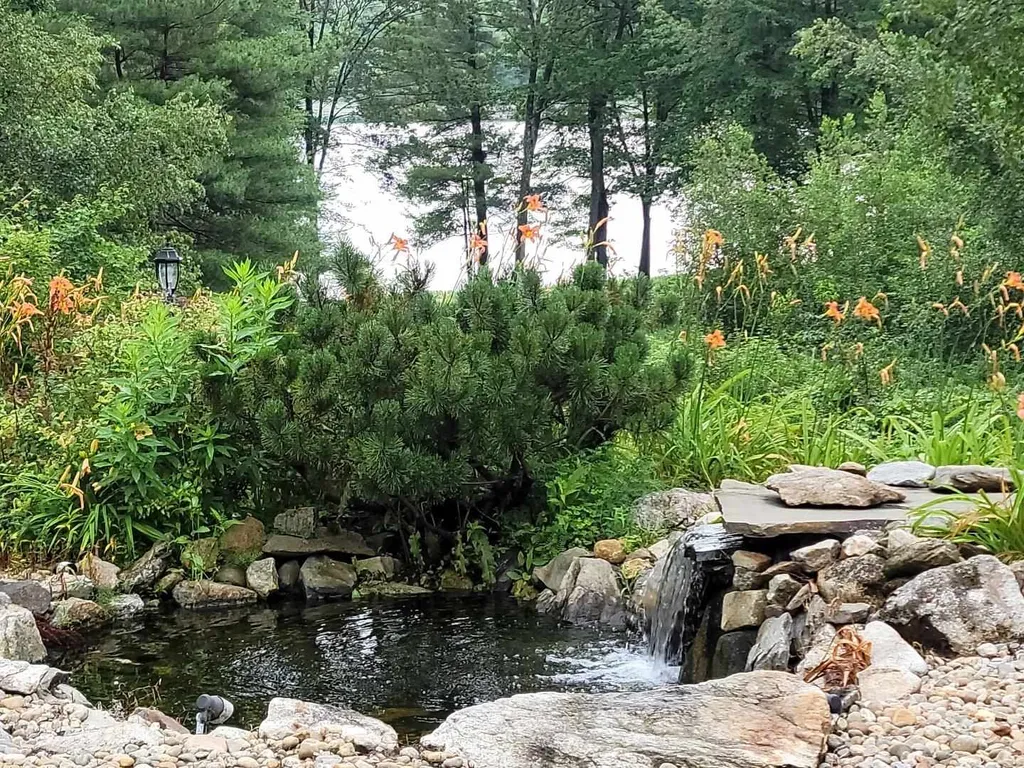 5 Farrwood Drive Hooksett NH 03106