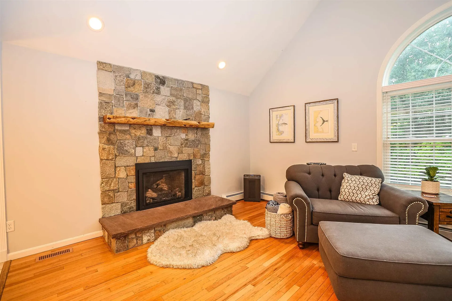 5 Farrwood Drive Hooksett NH 03106