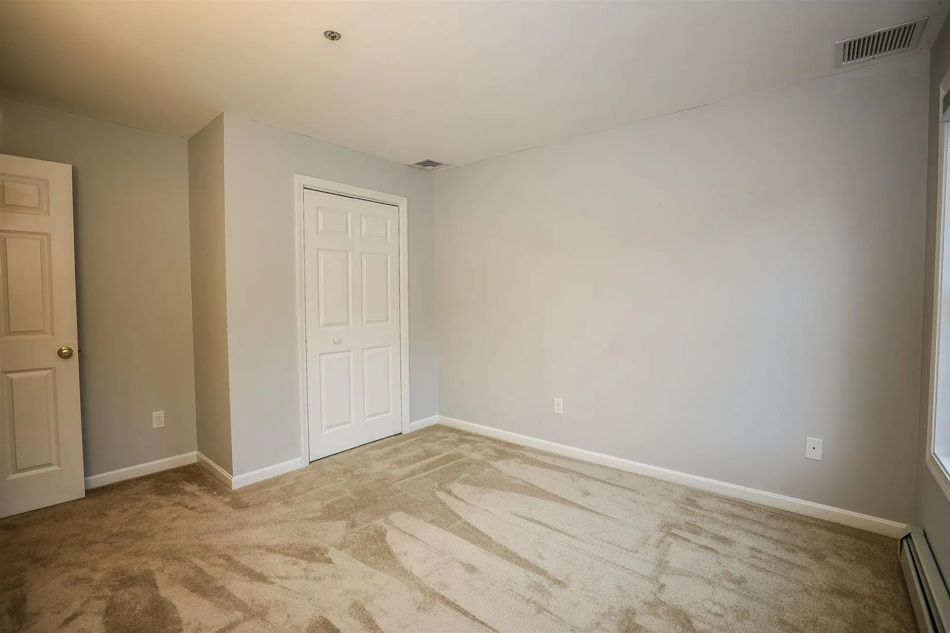 5 Farrwood Drive Hooksett NH 03106