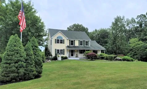 5 Farrwood Drive Hooksett NH 03106