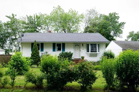 28 Hutchinson Drive Hampton NH 03842