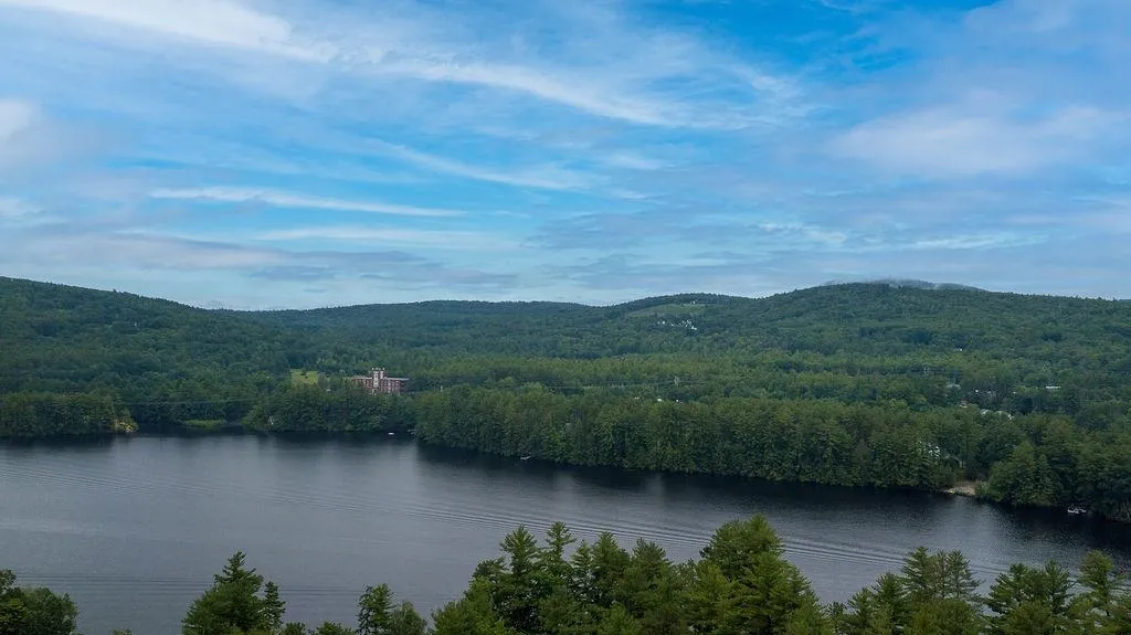 10 Paige Hill Road Goffstown NH 03045