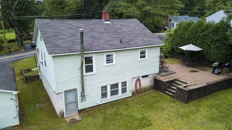 10 Paige Hill Road Goffstown NH 03045