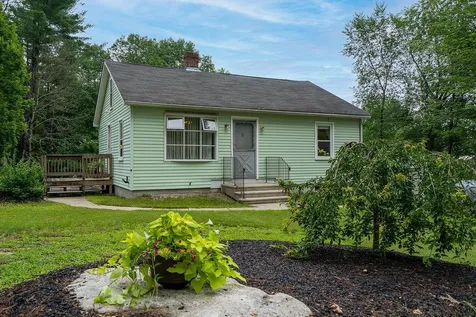 10 Paige Hill Road Goffstown NH 03045